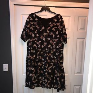 Plus size Eshakti dress. Size 4x-28w. Never worn.